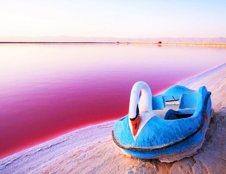 تور دریاچه مهارلو از شیراز